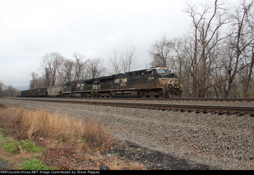 NS 8014 and 4128 take train 596 east with coal loads
